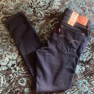 NWT LEVIS 711 SKINNY MIDRISE SIZE 30